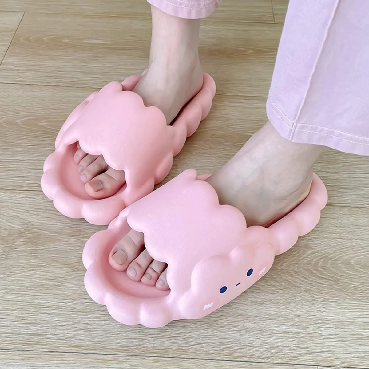 Aoakva Kawaii Cloud Design Slippers Kawaii Clogs Mules for Girls Women Summer Shower Slippers Non-Slip Beach Shoes EVA Soft Durable