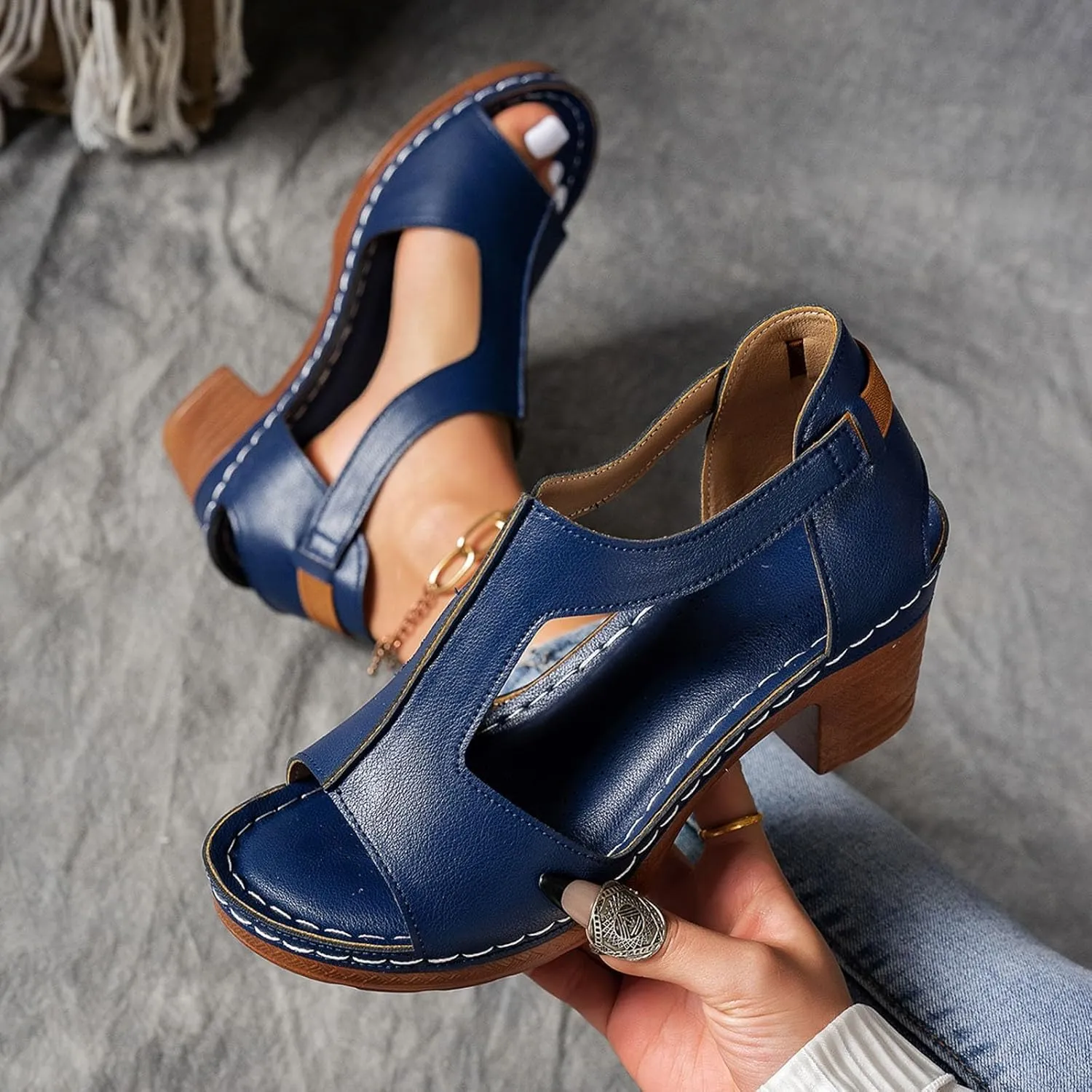 Chunky Heel Fish Mouth Women's Shoes Fashionable And Casual Hollow Solid Color Adjustable Shiny Flip Flops for Women