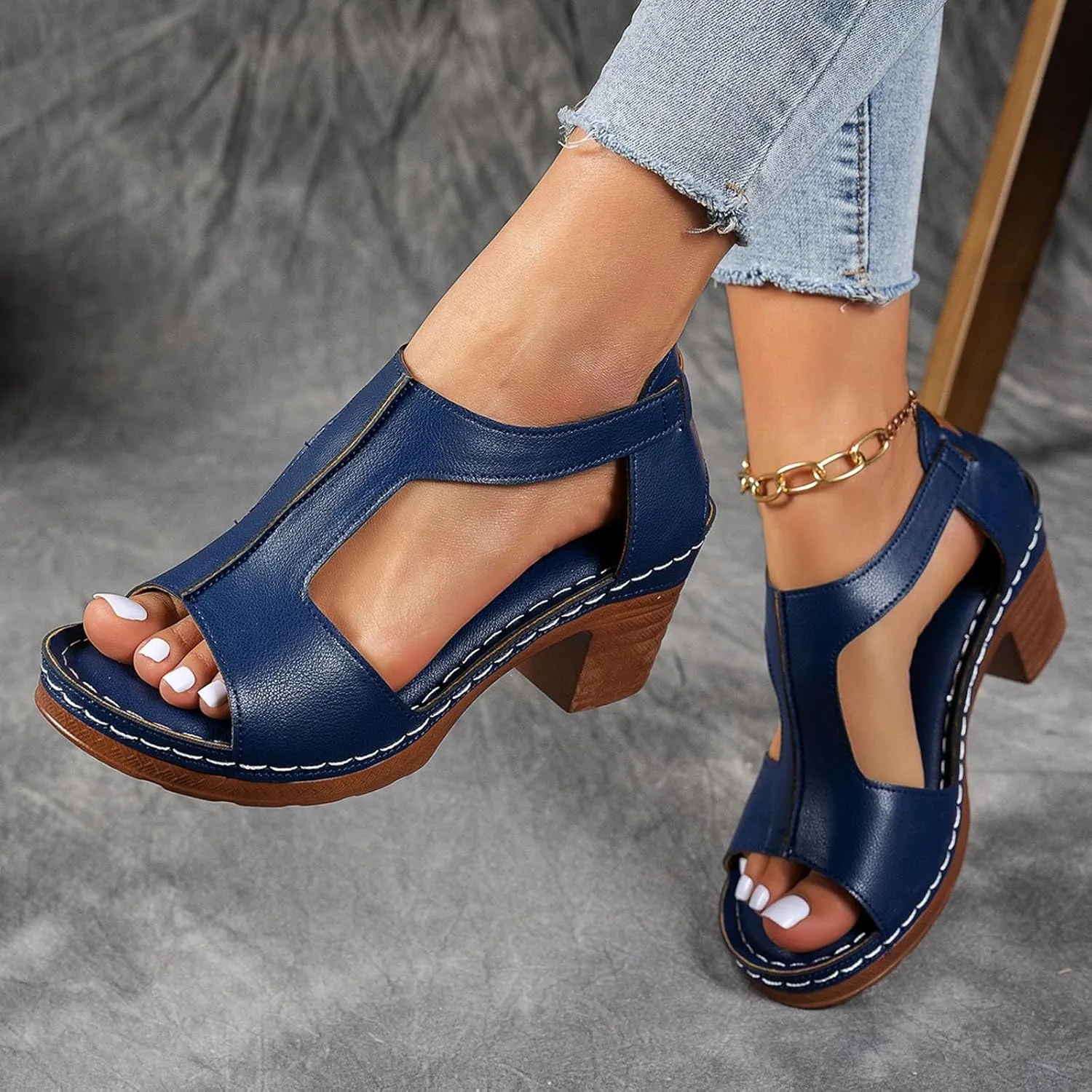 Chunky Heel Fish Mouth Women's Shoes Fashionable And Casual Hollow Solid Color Adjustable Shiny Flip Flops for Women
