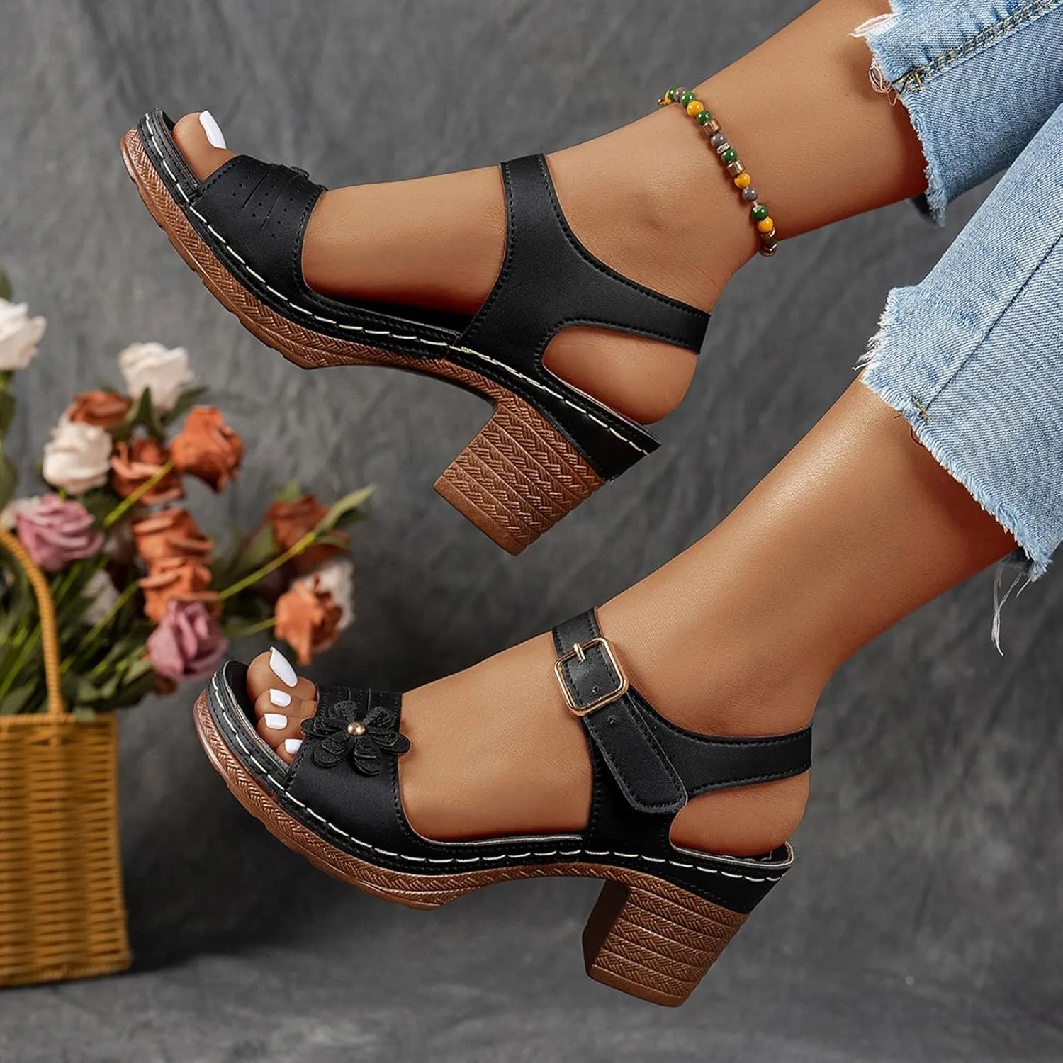Chunky Heel Fish Mouth Women's Shoes Fashionable Casual Flower Hollow Outdoor Beach Sandals Women Hiking Wide