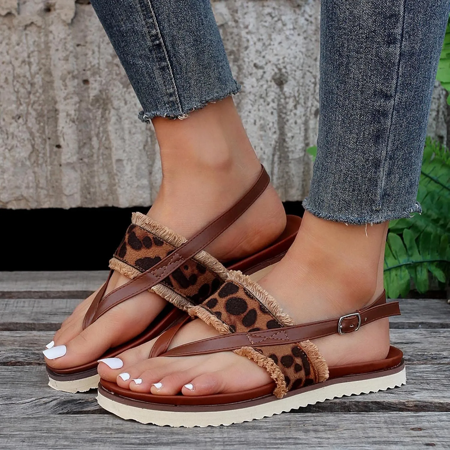 Fashion Women's Leopard Print Flat Sandals Casual Holiday Beach Flip Flops Footwear Summer Walking Sandal Shoes