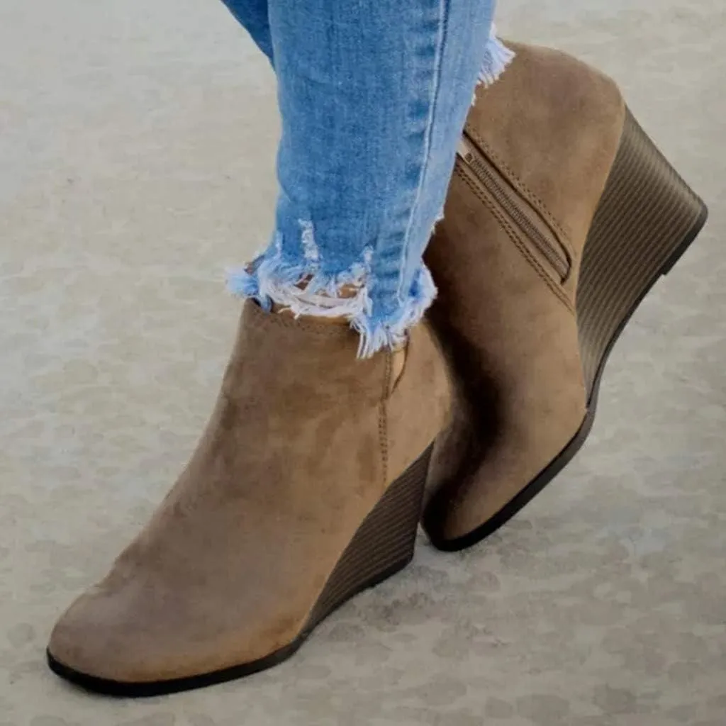 Gibobby Booties for Women with Heel and Buckle,Ankle Boots Round Toe Faux Stacked Low Heel Side Zipper Winter Boots