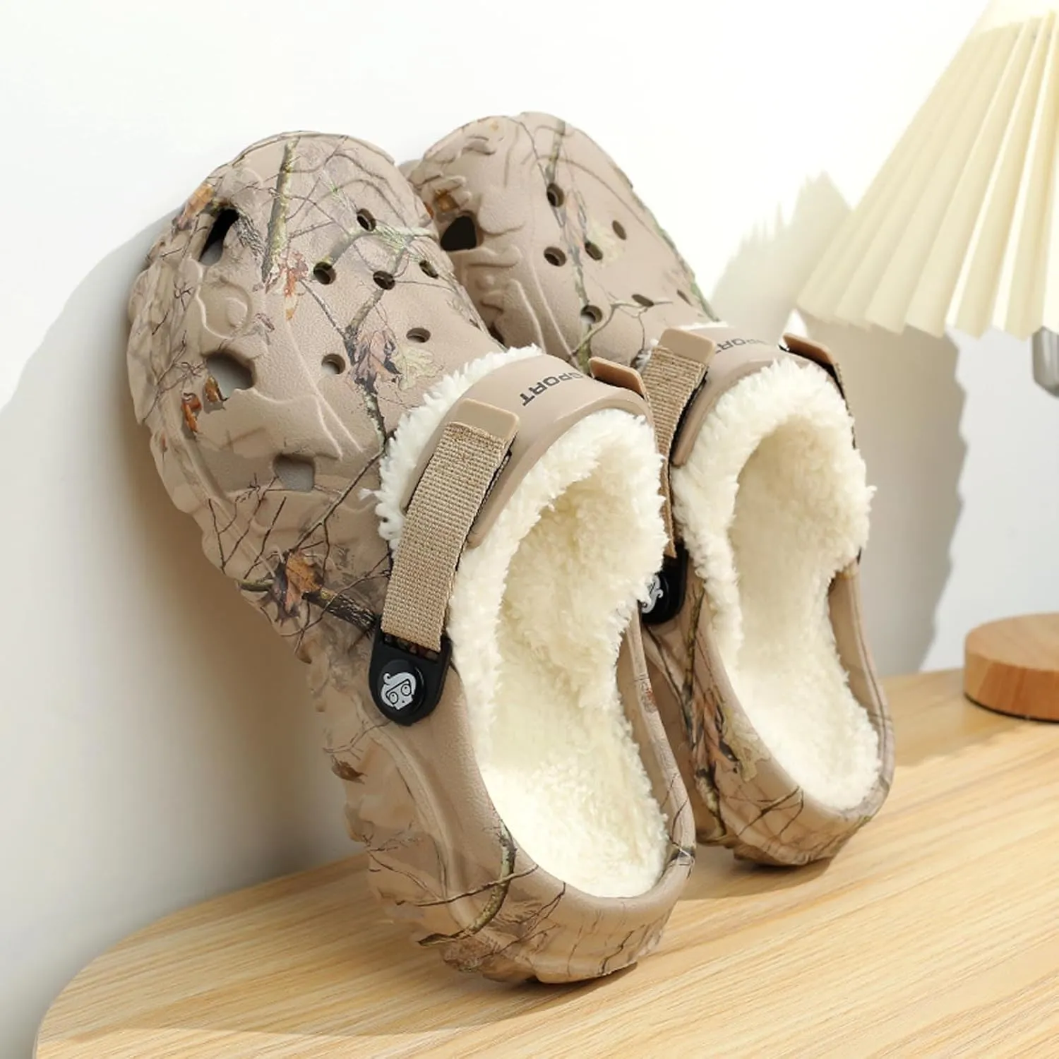 Meidiastra Women's Mens Fur Lined Clogs Waterproof Non Slip Garden Shoes Warm Plush House Slippers Indoor Outdoor Mules