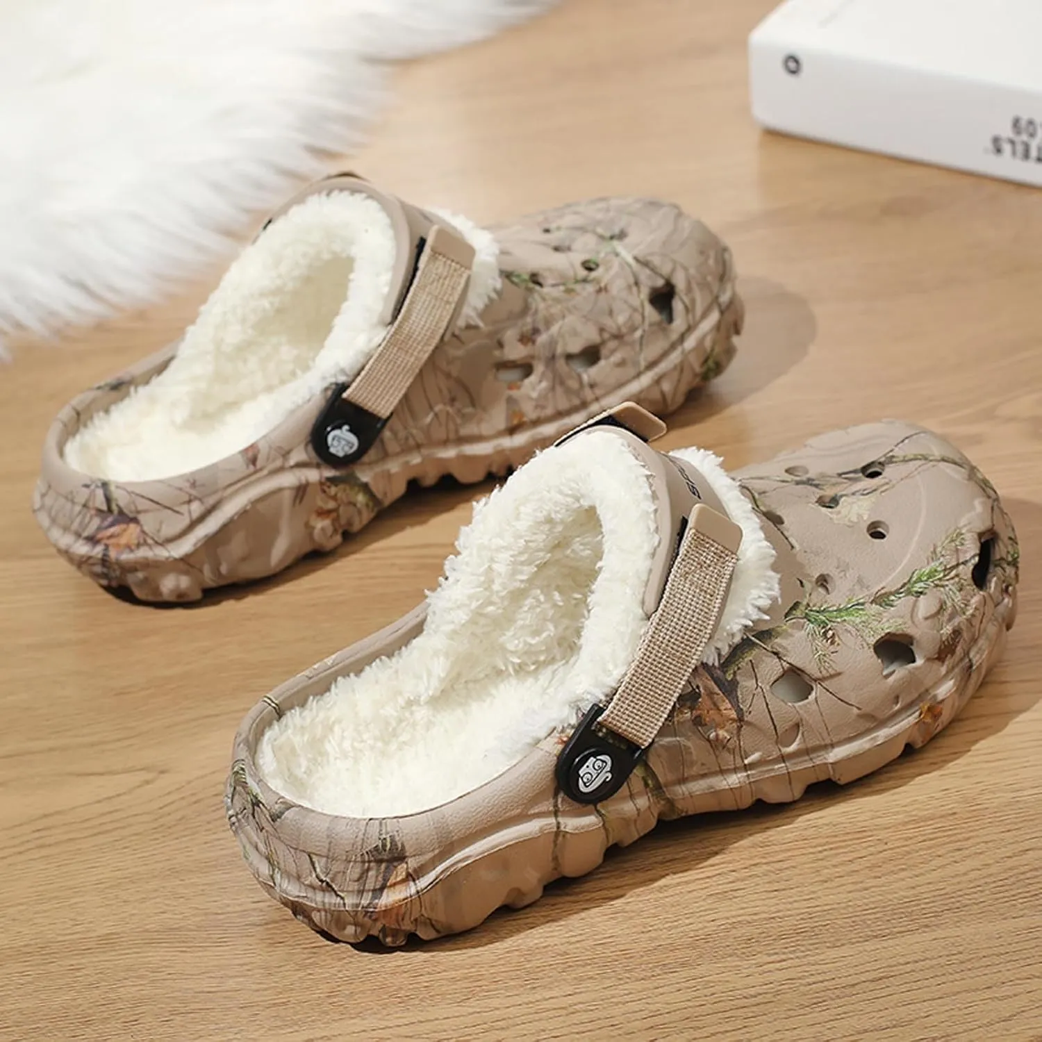 Meidiastra Women's Mens Fur Lined Clogs Waterproof Non Slip Garden Shoes Warm Plush House Slippers Indoor Outdoor Mules