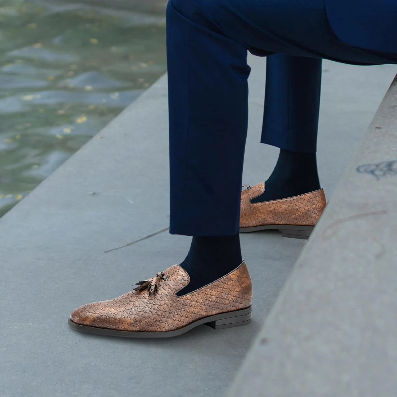 Meijiana Men’s Fashion Loafers Wedding Dress Shoes for Men with Tassel Embellishment