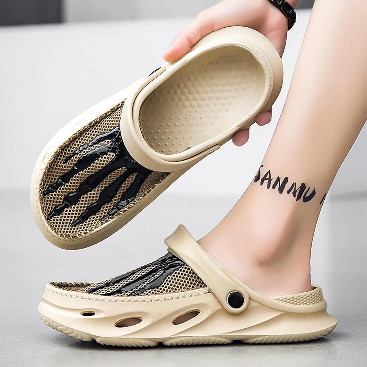 Mens Garden Clogs Shoes Breathable Summer Beach Sandals Sports Sandals Adjustable Slide Slip-on Outdoor Beach Slippers