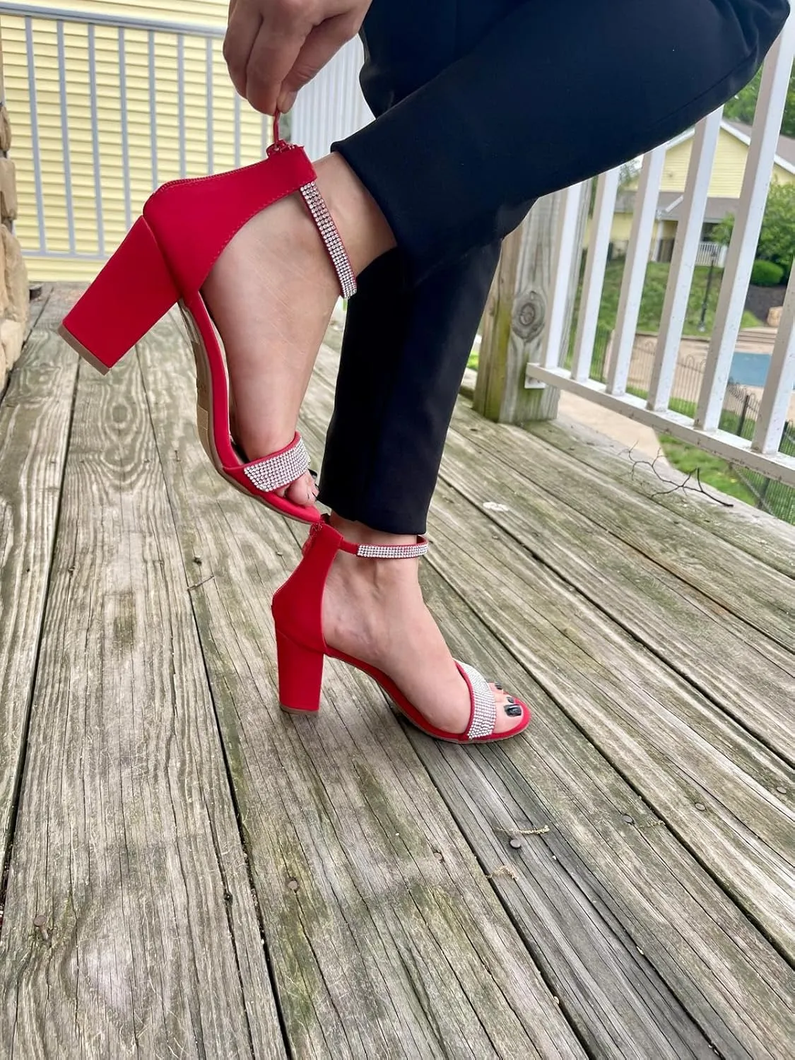 Over the Toe Strap Ankle Wrap Strap Heel， Open Toe Medium Heel