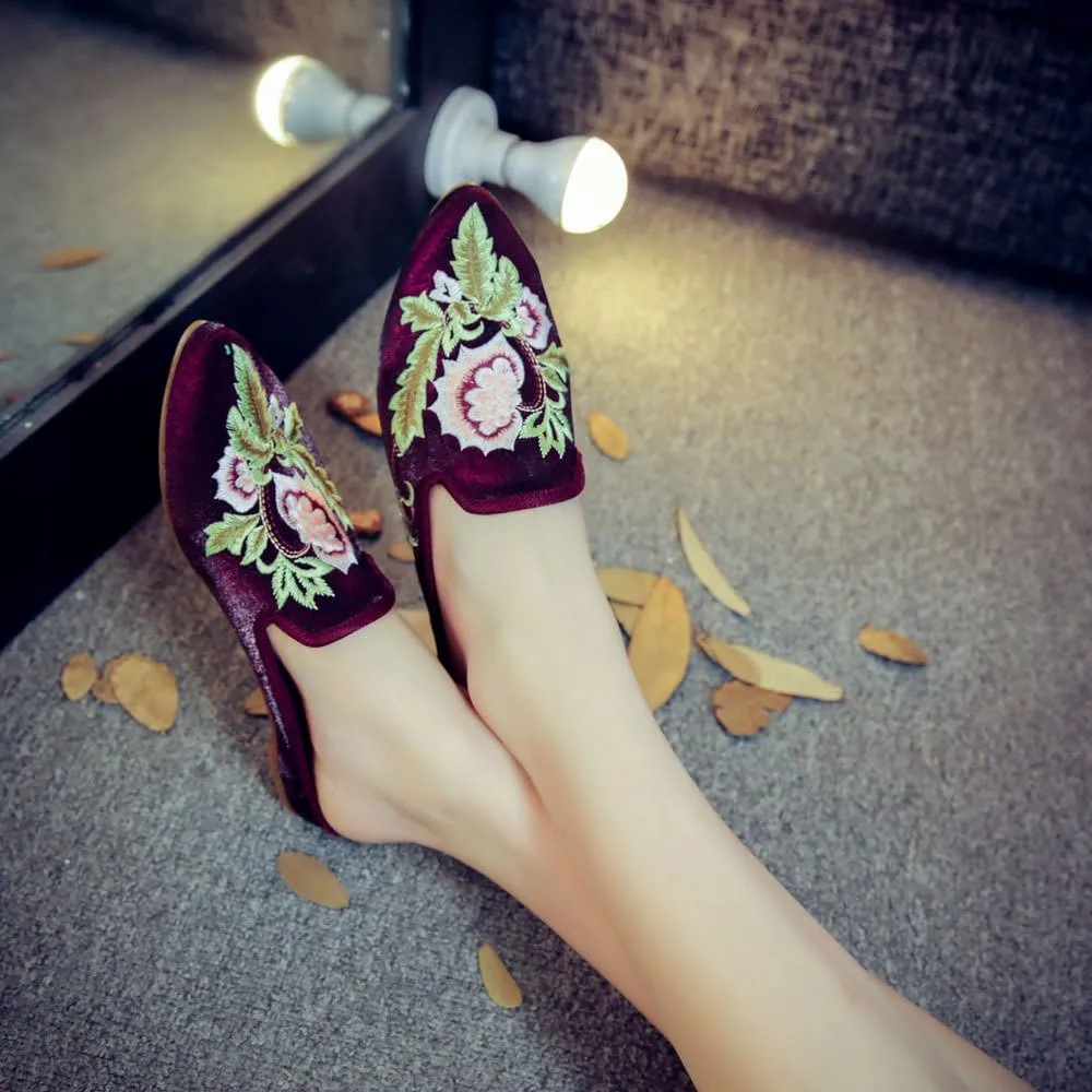 Qhome Women's Chinese Floral Embroidery Pointed-Toe Comfortable Satin Casual Mules House Pumps Slippers Shoes