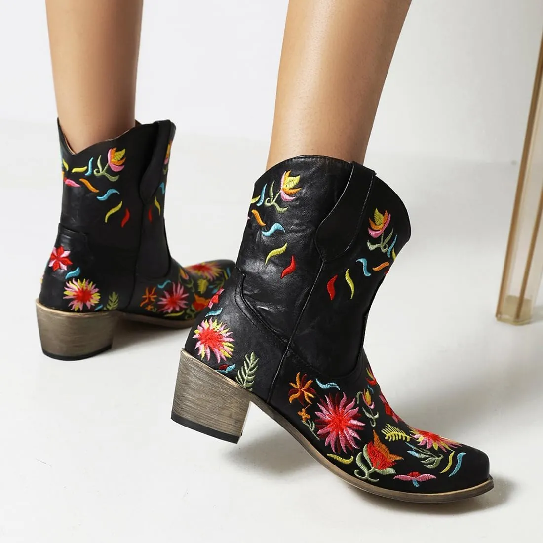 SACFOF Women's Ankle Boots Retro Mid Calf Square Toe Chunky Mid Heel Embroidered Western Cowgirl Cowboy Boots