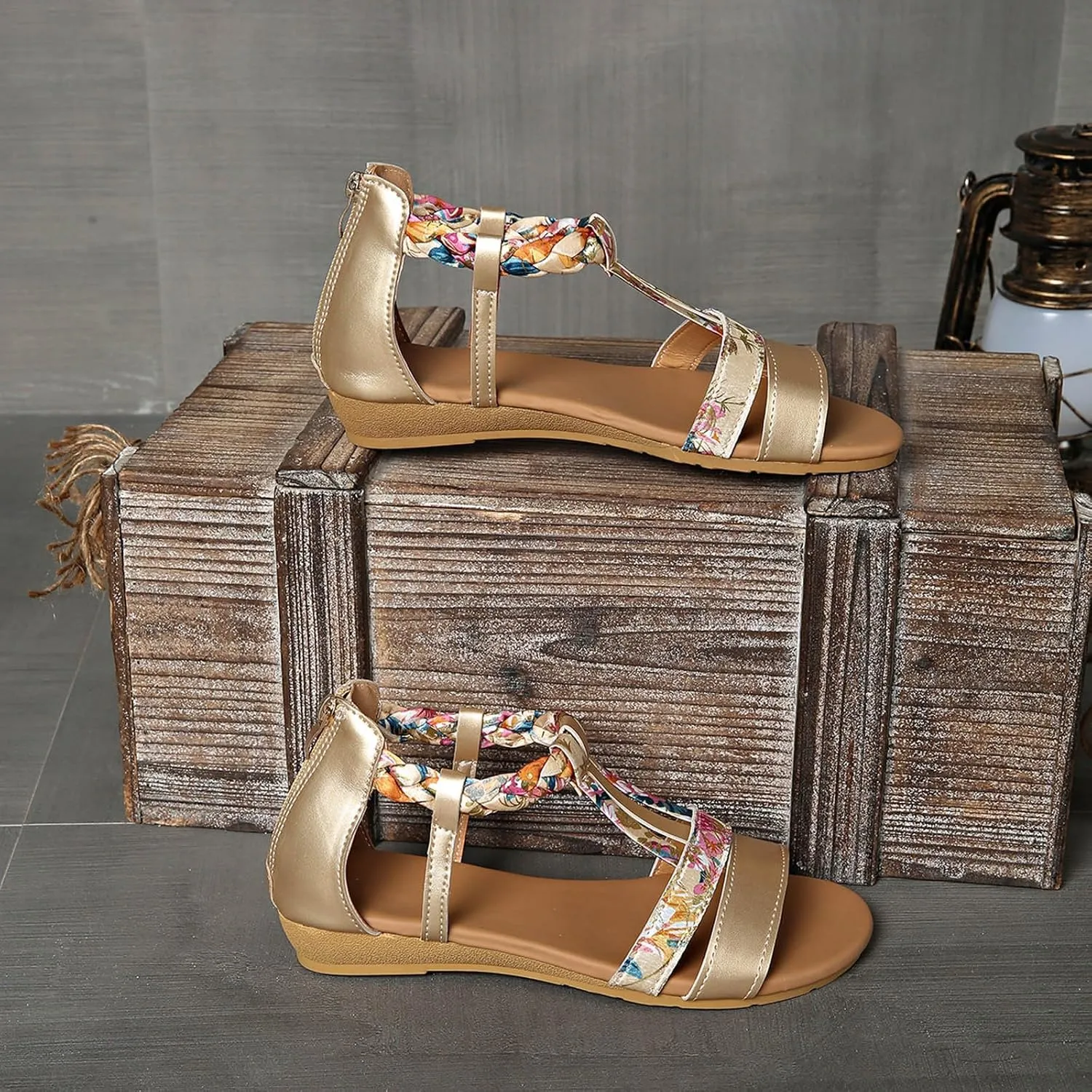 Sandals for Women Trendy Wide Width Sandals Dressy Strappy Flat Sandals Summer Beach Sandal Open Toe Breathable Shoes