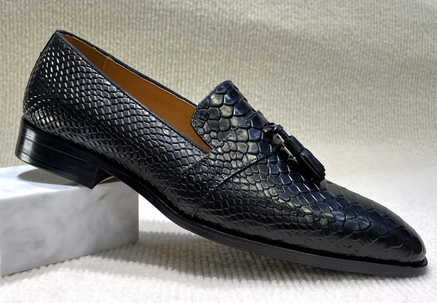 Santimon Men’s Slip On Dress Casual Shoes – Comfort Luxury Leather Tassel Loafers for Business, Office, Party & Wedding