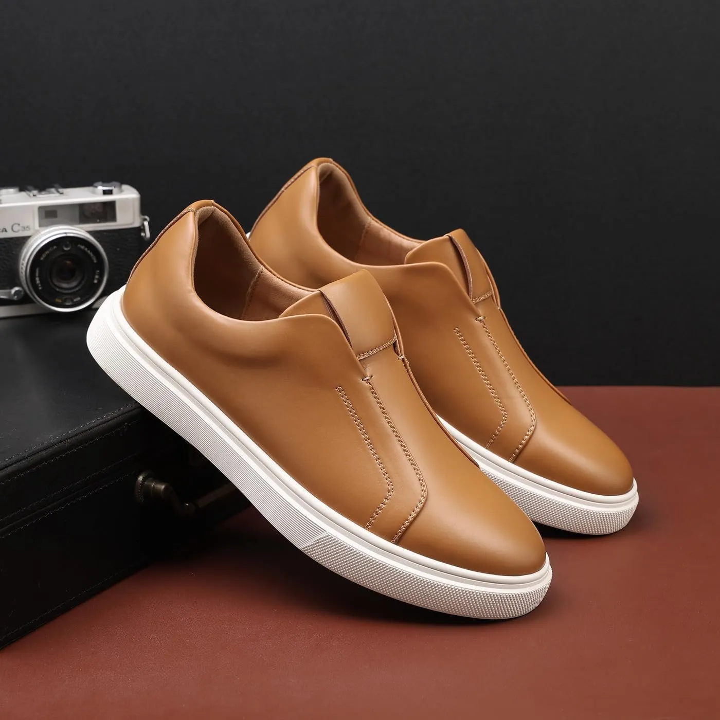 Santimon Men's Slip-On Loafers, Flat EVA Sole, Round Toe Driving Casual Office Business Shoes for Men