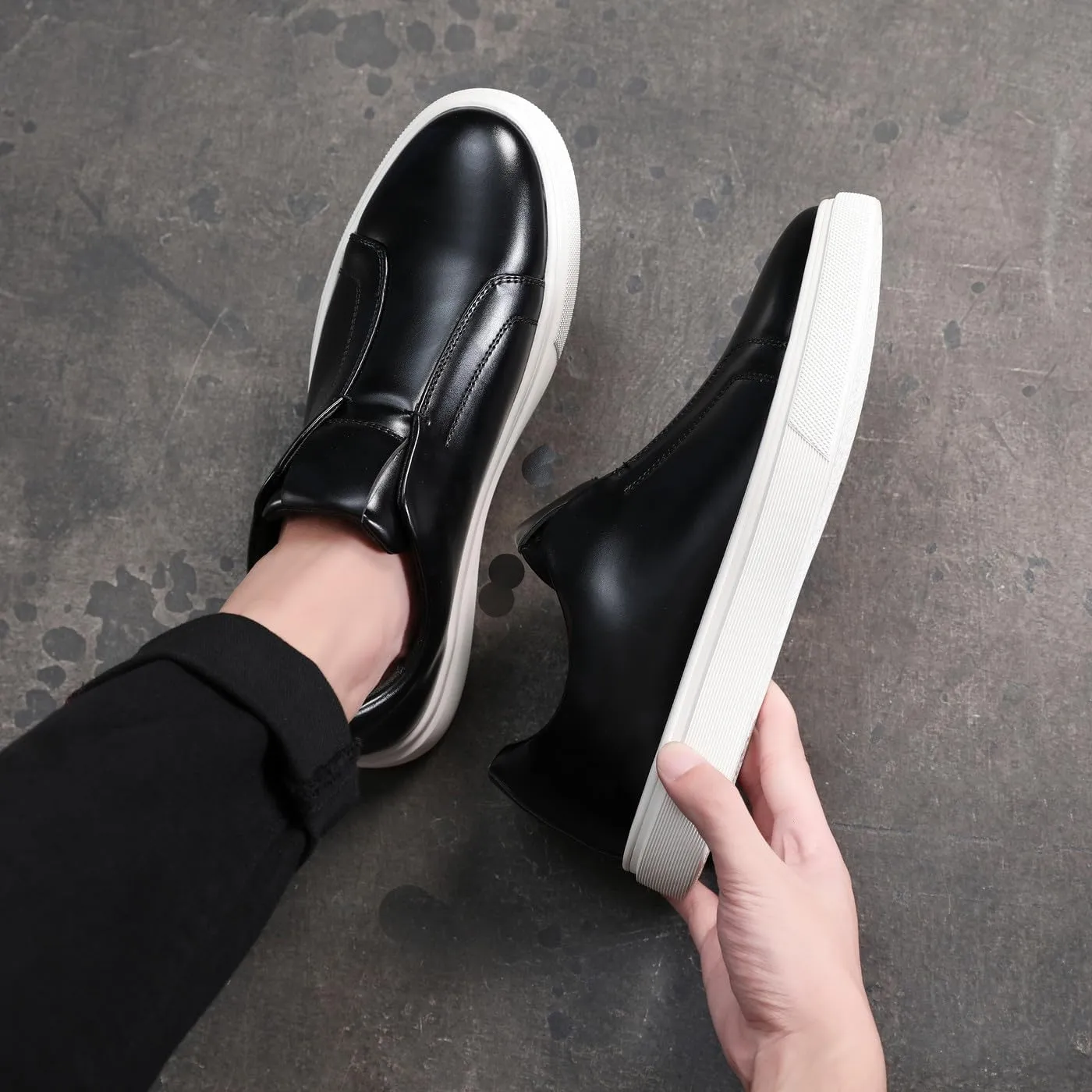 Santimon Men's Slip-On Loafers, Flat EVA Sole, Round Toe Driving Casual Office Business Shoes for Men