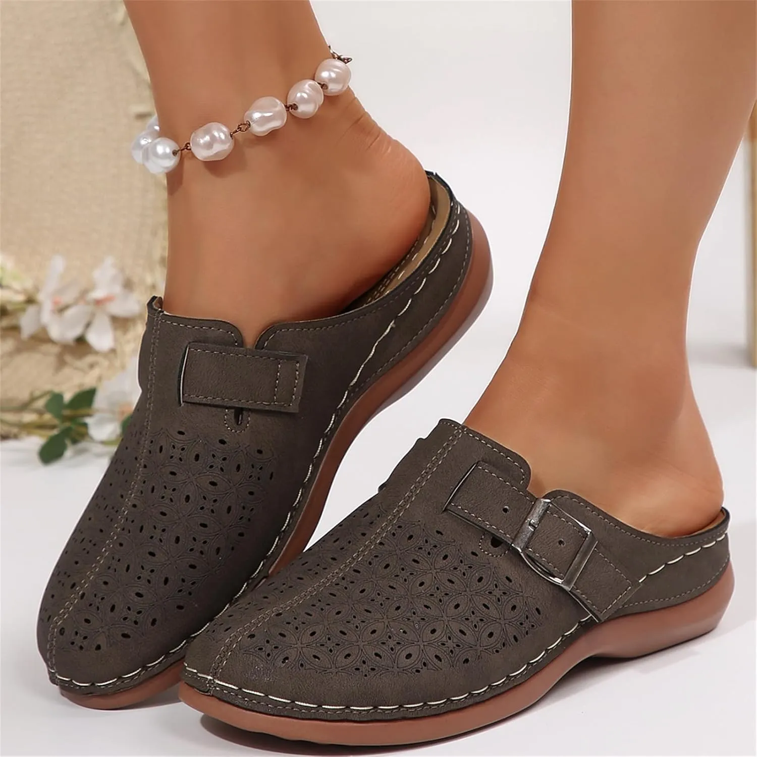 Summer Clogs for Women 2025 Mules Slip on Closed Toe Sandals Women Comfortable Arch Support Closed Toe Sandals Walking Wedge Clogs Backless Low Wedge Slip on Shoes 2025