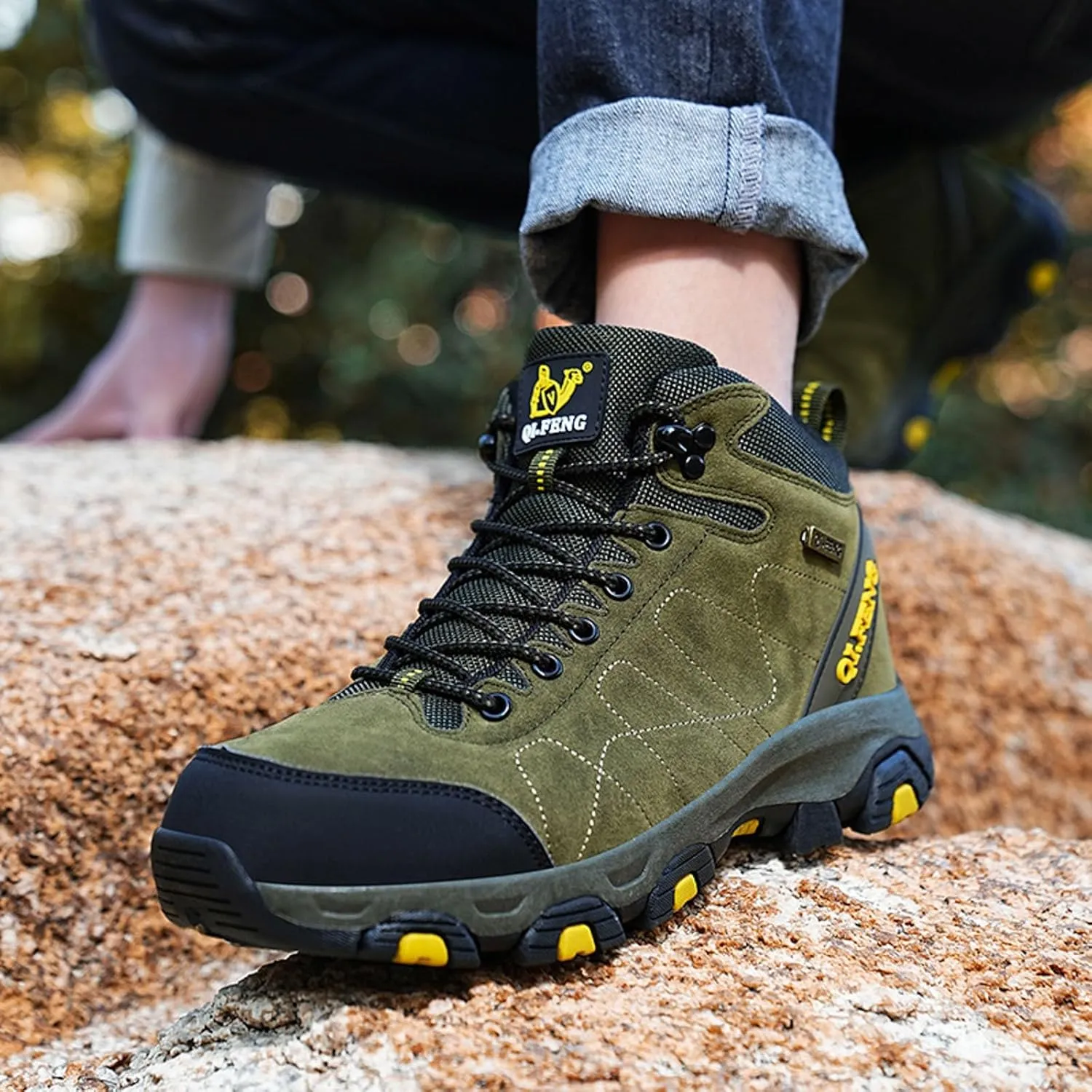 Unisex Hiking Boots High Top Lace Up Lightweight Waterproof Outdoor Trekking Camping Trail Hiking Boots Non Slip Rubber Outsole Soft Memory Foam Midsole Sneakers Comfy Daily Walking Work Shoes