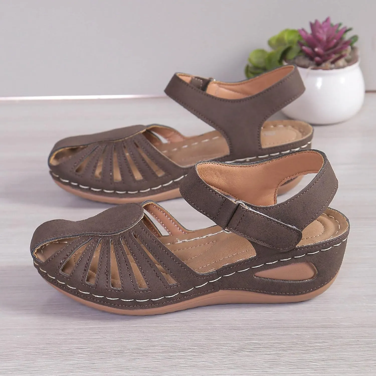 Wedge Sandals For Women 2025 Summer Closed Toe Solid Color Ankle Strap Platform Wedge Shoes Stylish Breathable Casual Low Wedges Walking Strappy Slip on Sandals