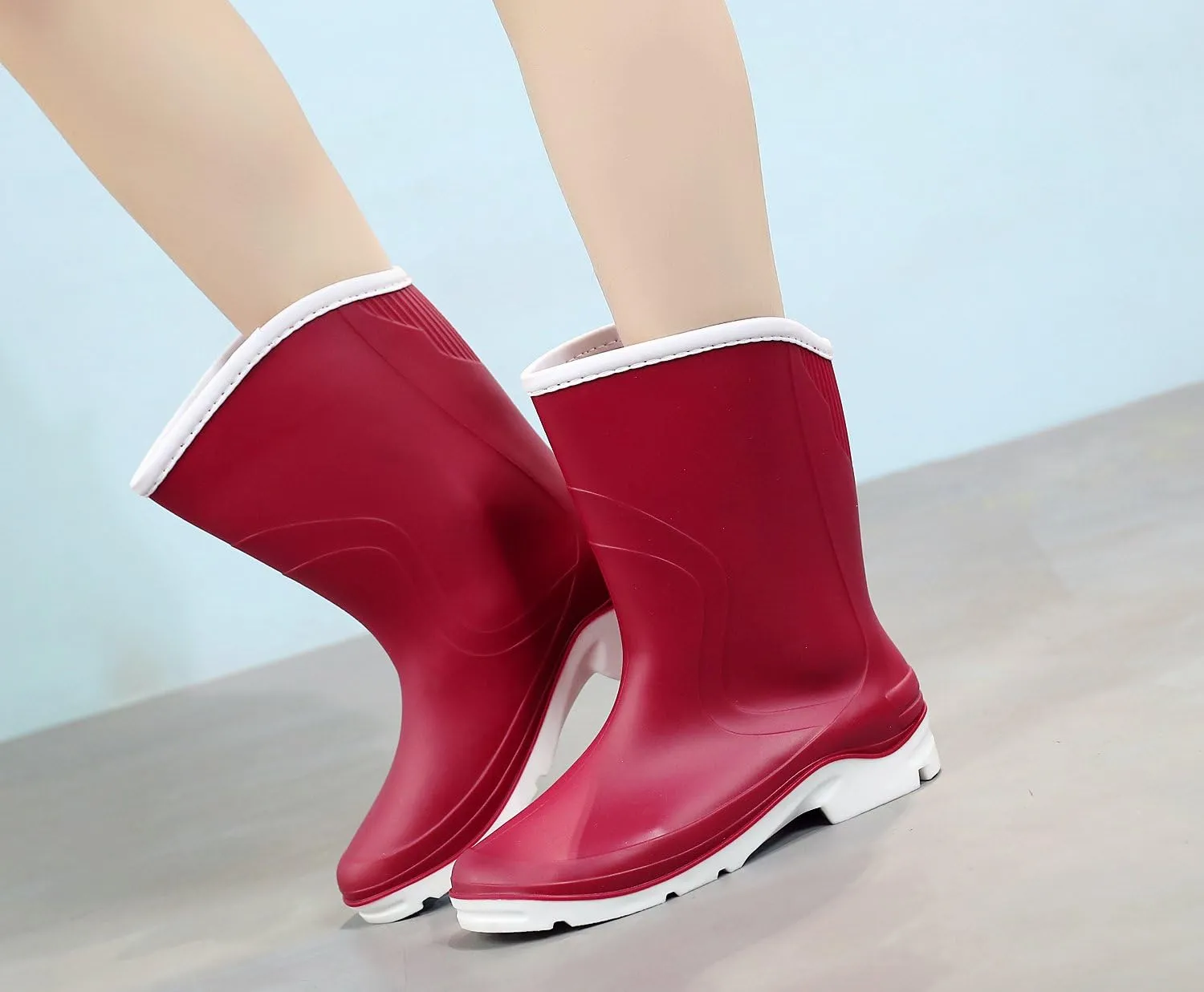Women Half Calf Ankle Rubber Rainboots 2 Color Waterproof Boots for Garden Rain Round Toe Rainboots