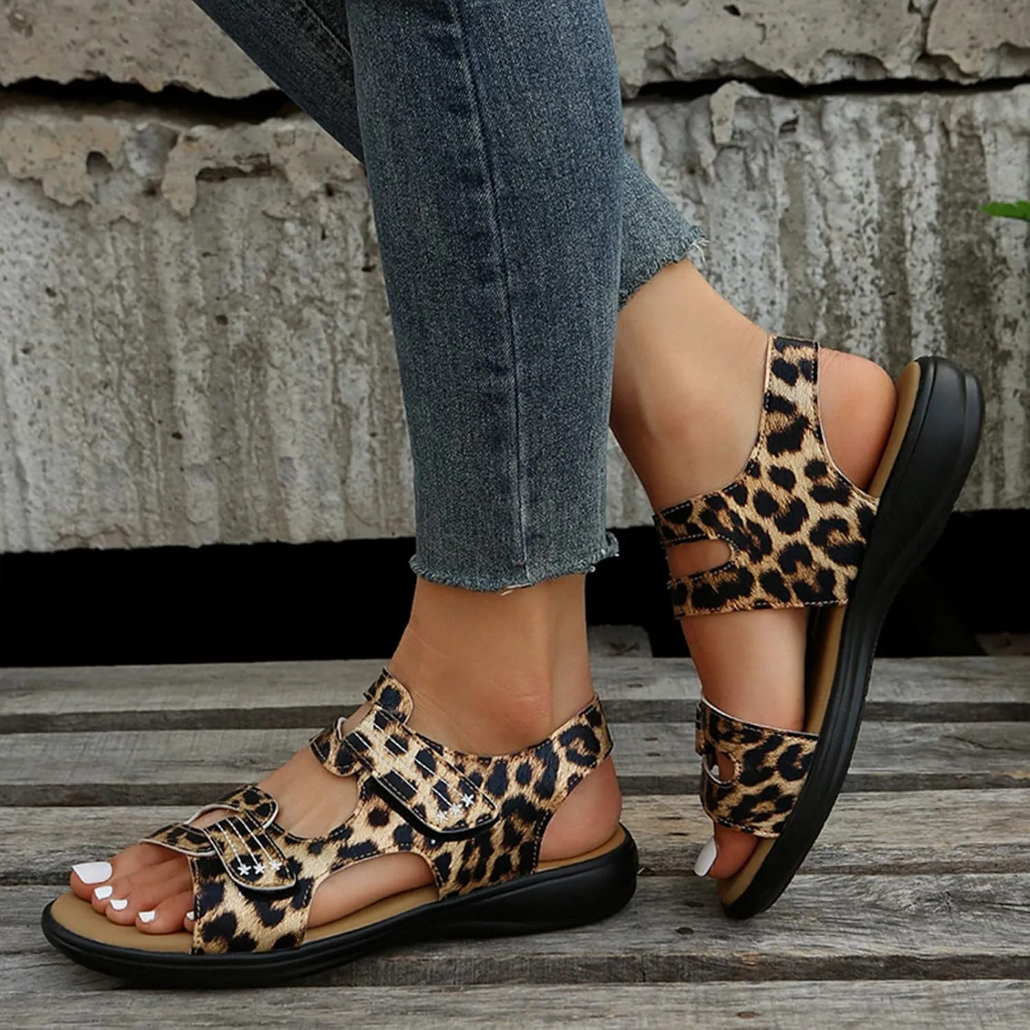 Women’s Classic Buckle Strap Sandals with Soft Sole Summer Sport Flat Sandal Hollow Out Shoes for Everyday Wear