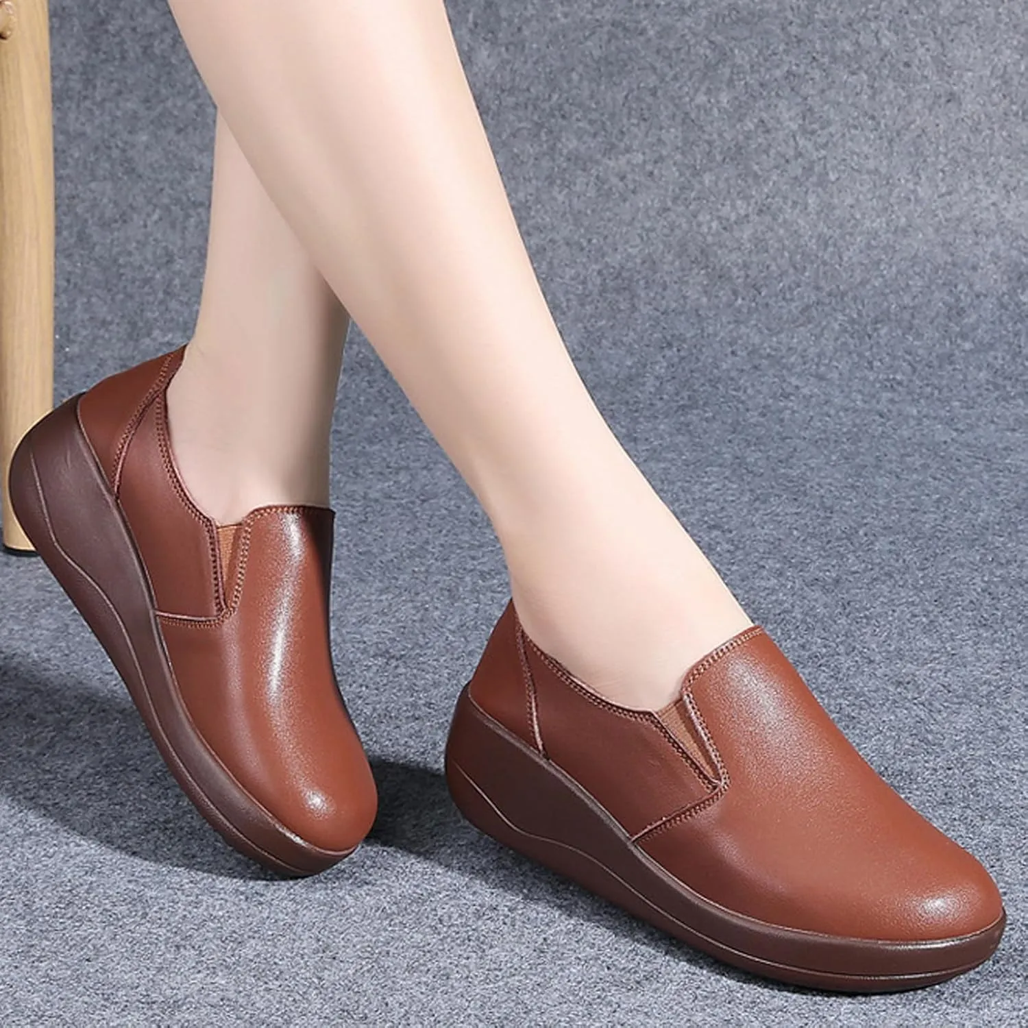 Women's Leather Rocker Loafers Comfort Round Toe Non Slip Slip-On Platform Walking Shoes Casual Outdoor Mom Shoes