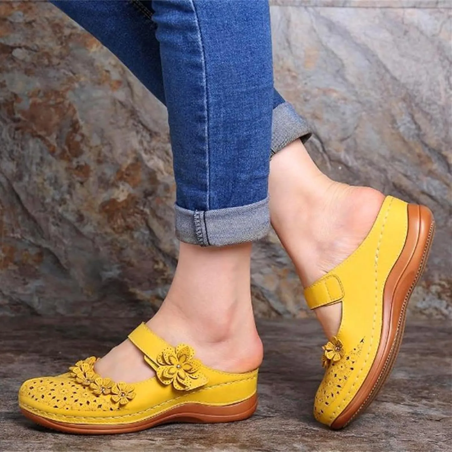 Womens Mule Closed Toe Slip On Clogs Mules Shoes for Women Dressy Summer Casual Wedge Sandals with Adjustable Hook Loop Comfortable Low Heel Orthopedic Sandal Round Head Anti-Slip Soft Bottom Footwear