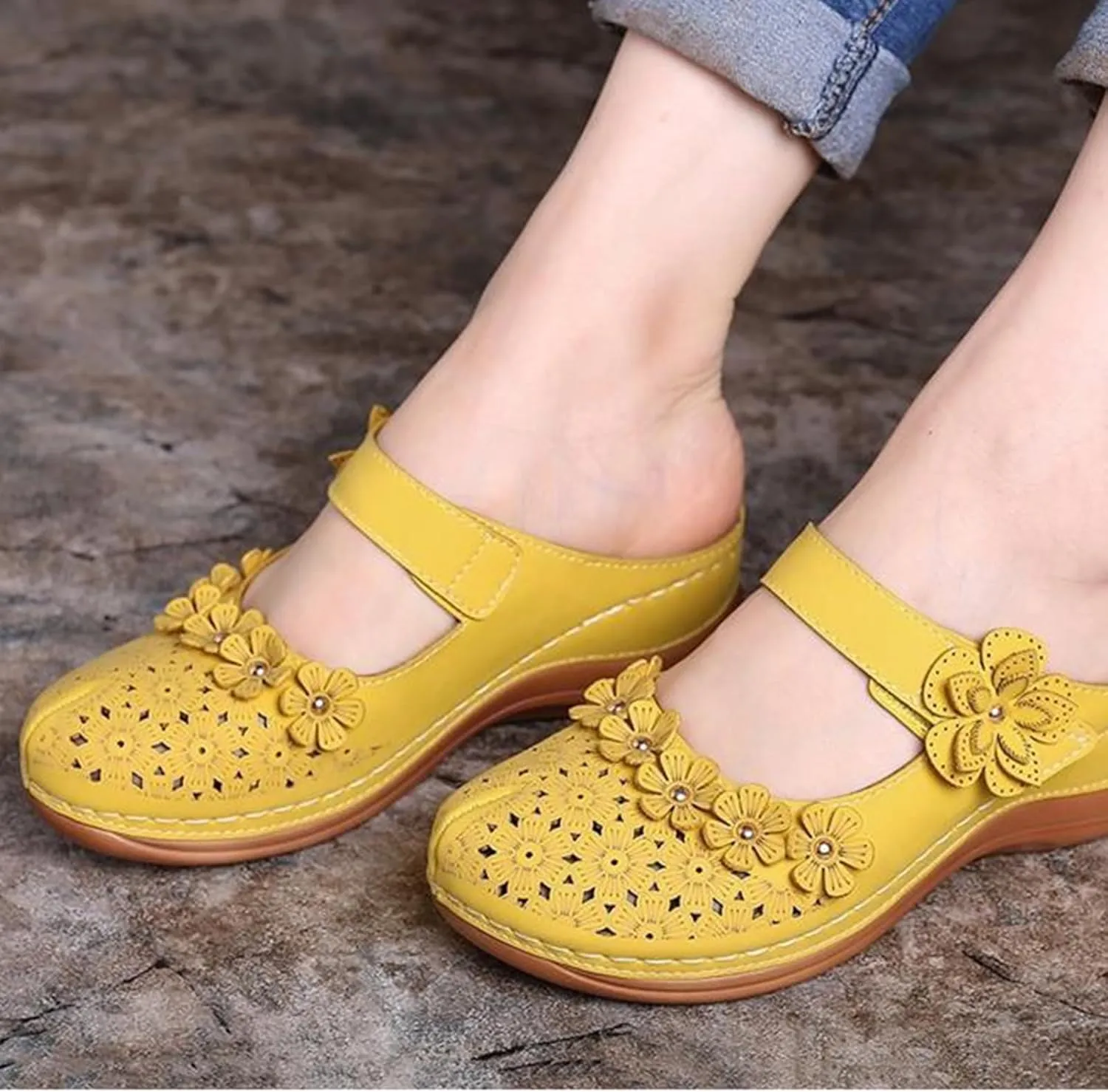 Womens Mule Closed Toe Slip On Clogs Mules Shoes for Women Dressy Summer Casual Wedge Sandals with Adjustable Hook Loop Comfortable Low Heel Orthopedic Sandal Round Head Anti-Slip Soft Bottom Footwear