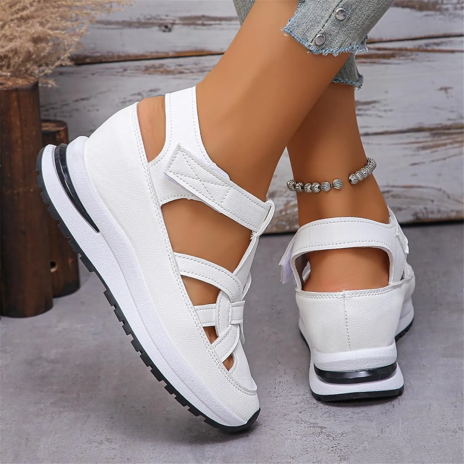 Women's Sandals Summer 2025 Hollow Out Sandals Sport Walking Shoes Breathable Plus Size Casual Sandal Closed Toe Platform Sandal Casual Stylish Roman Shoes 2025
