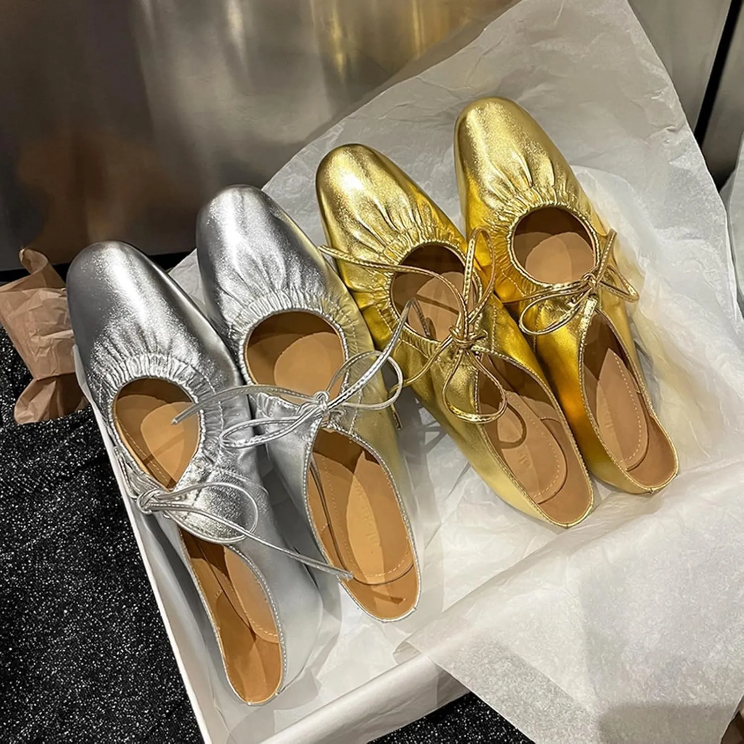 Women's Wrinkled Leather Lace Up Flat Mules Fashion Lace Up Closed Round Toe Shallow Mouth Ballet Shoes Comfortable Lightweight Luxury Casual Business Wedding Dress Shoes
