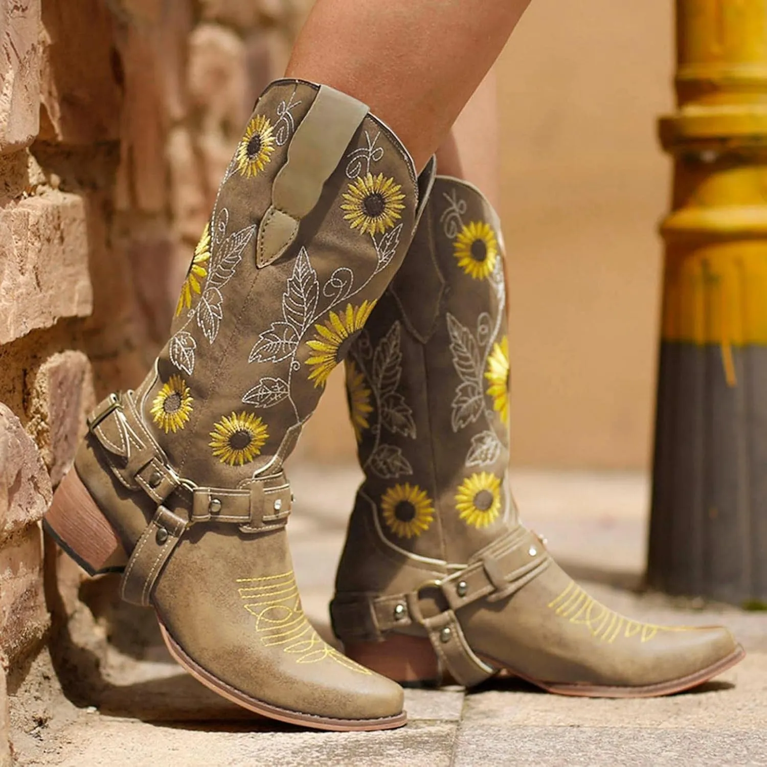 ZBYY Women Sunflower Embroidered Cowgirl Boots Square Toe Retro Western Boots Chunky Heels Pull On Mid Calf Booties